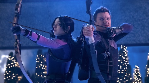Hawkeye arriva su Disney+: intervista alla nuova eroina Hailee Steinfeld che entra nel Marvel Cinematic Universe 