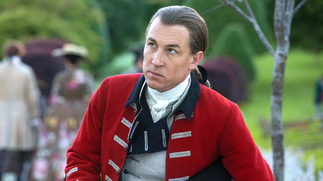 Tobias Menzies sulle tracce dell'assassino di Abramo Lincoln in Manhunt di Apple TV+