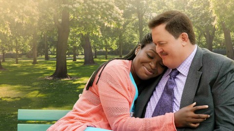 Bob Hearts Abishola: La seconda stagione della comedy con Billy Gardell è su Infinity+