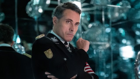 The Diplomat: Rufus Sewell sarà il marito di Keri Russell nella serie Netflix