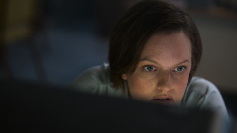 Shining Girls: Elisabeth Moss tormentata da un misterioso killer nel trailer ufficiale italiano della serie thriller
