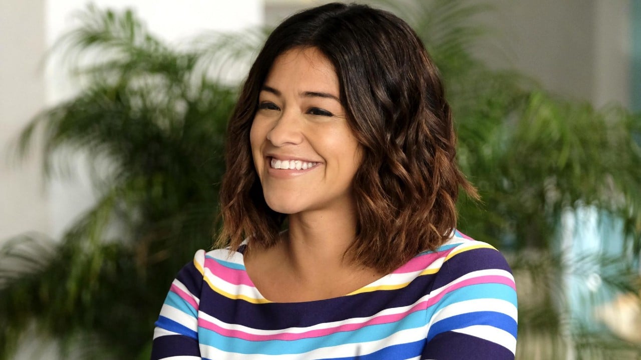 Gina Rodriguez protagonista di una nuova serie thriller in stile Lost in  sviluppo a Prime Video