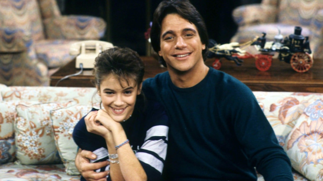 Casalingo Superpiù: Il revival con Alyssa Milano e Tony Danza approda a  Amazon