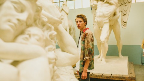 Prisma, indefinibile e universale, è la serie che l'Italia meritava: la recensione