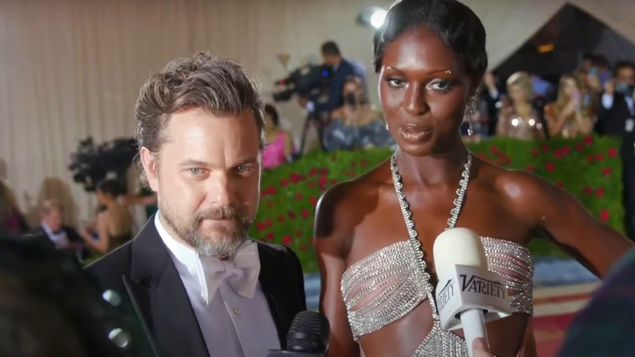 Lo scapolo d'oro Joshua Jackson ha cambiato idea su matrimonio e figli grazie alla moglie Jodie Turner-Smith