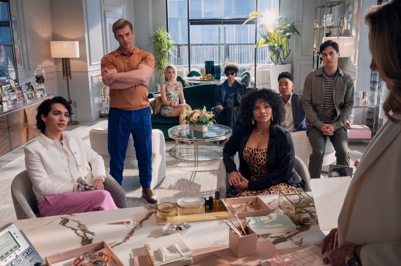 Glamorous: Data e prime foto della nuova serie Netflix con Kim Cattrall