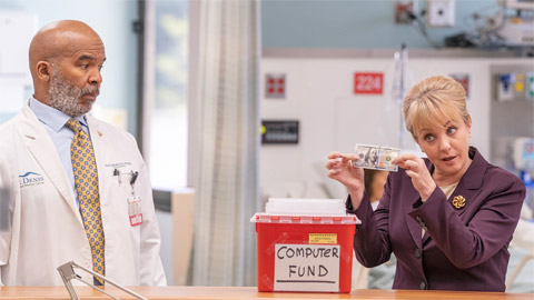 NBC ordina la nuova Scrubs: Arriva St. Denis Medical con Wendi McLendon-Covey