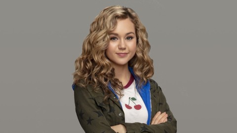 La corte di rose e spine: Brec Bassinger vuole disperatamente recitare nella serie basata sul romanzo di Sarah J. Maas