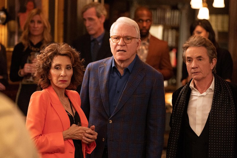 Only Murders in the Building 3 La trama ufficiale e le nuove foto con una raggiante Meryl Streep
