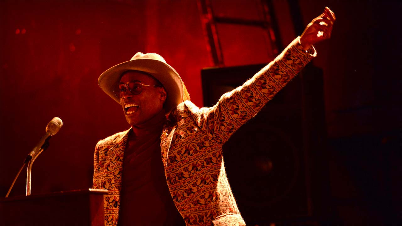 L'attore Billy Porter, costretto a vendere casa a causa degli scioperi, manda a quel paese l'AD della Disney