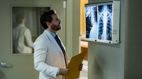 Dr. Death: Edgar Ramirez è 'l'uomo dei miracoli' nel trailer ufficiale della stagione 2