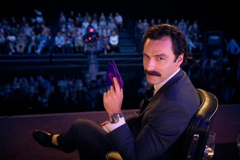 Rivals: David Tennant e Aidan Turner nelle prime foto della nuova serie ...