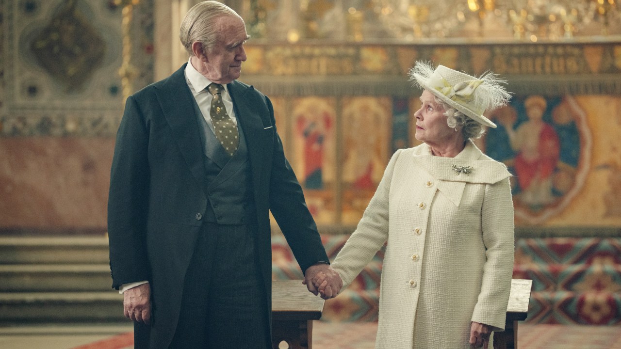 The Crown, l'ideatore Peter Morgan confessa: "Dopo la morte della regina Elisabetta non volevo continuare"