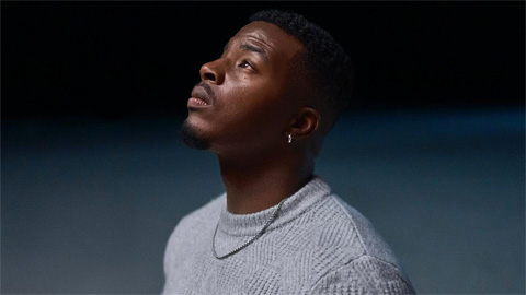 All American perde il suo protagonista: Daniel Ezra lascia il cast dopo sei stagioni