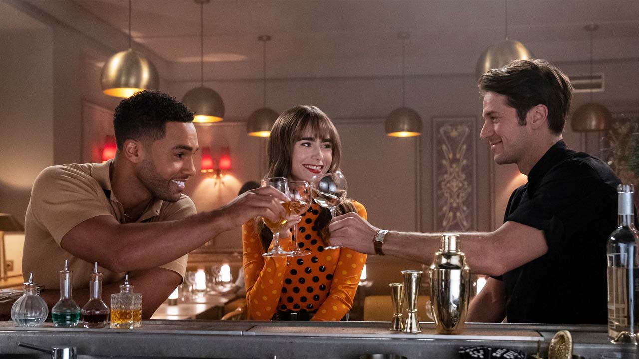 Emily in Paris: Secondo Lucas Bravo la serie dovrebbe concludersi con una "cosa a tre"