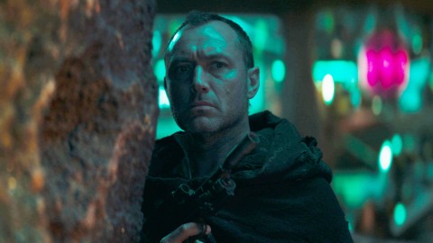 Jude Law debutta nel mondo di Star Wars con Skeleton Crew e svela qual è il suo film preferito della saga