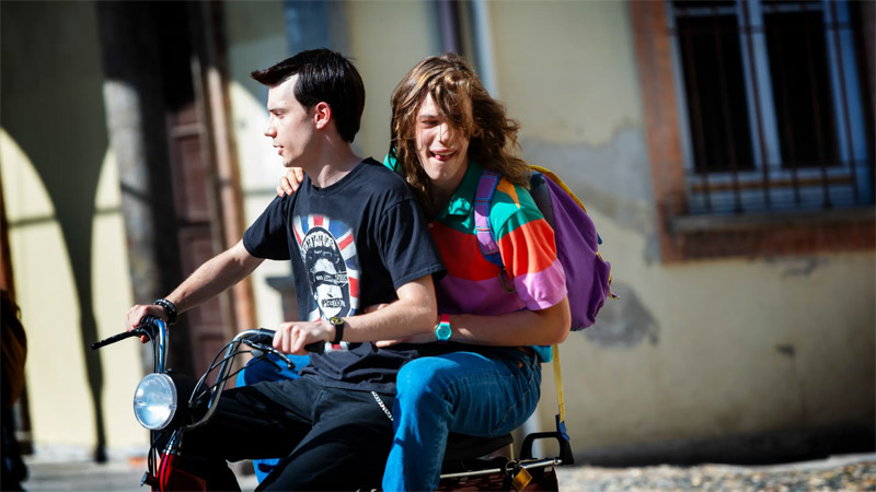 Hanno ucciso l'Uomo Ragno - La leggendaria storia degli 883