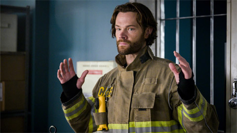 Un medical drama con protagonista Jared Padalecki in sviluppo a CBS: Addio al secondo spin-off di Fire Country?