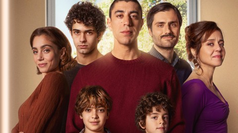 Storia della mia famiglia - Serie TV (2025)