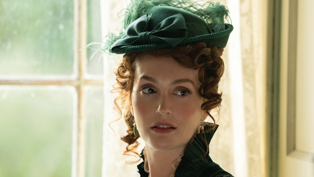 The Buccaneers: Le prime immagini della seconda stagione ci presentano la new entry Leighton Meester