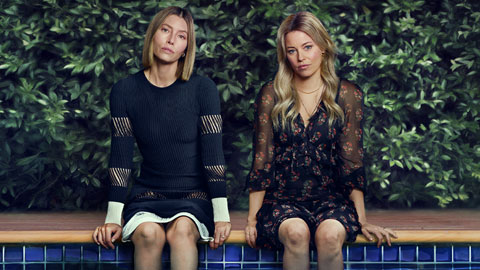 Sorelle sbagliate: Il trailer ufficiale del crime thriller con Jessica Biel ed Elizabeth Banks