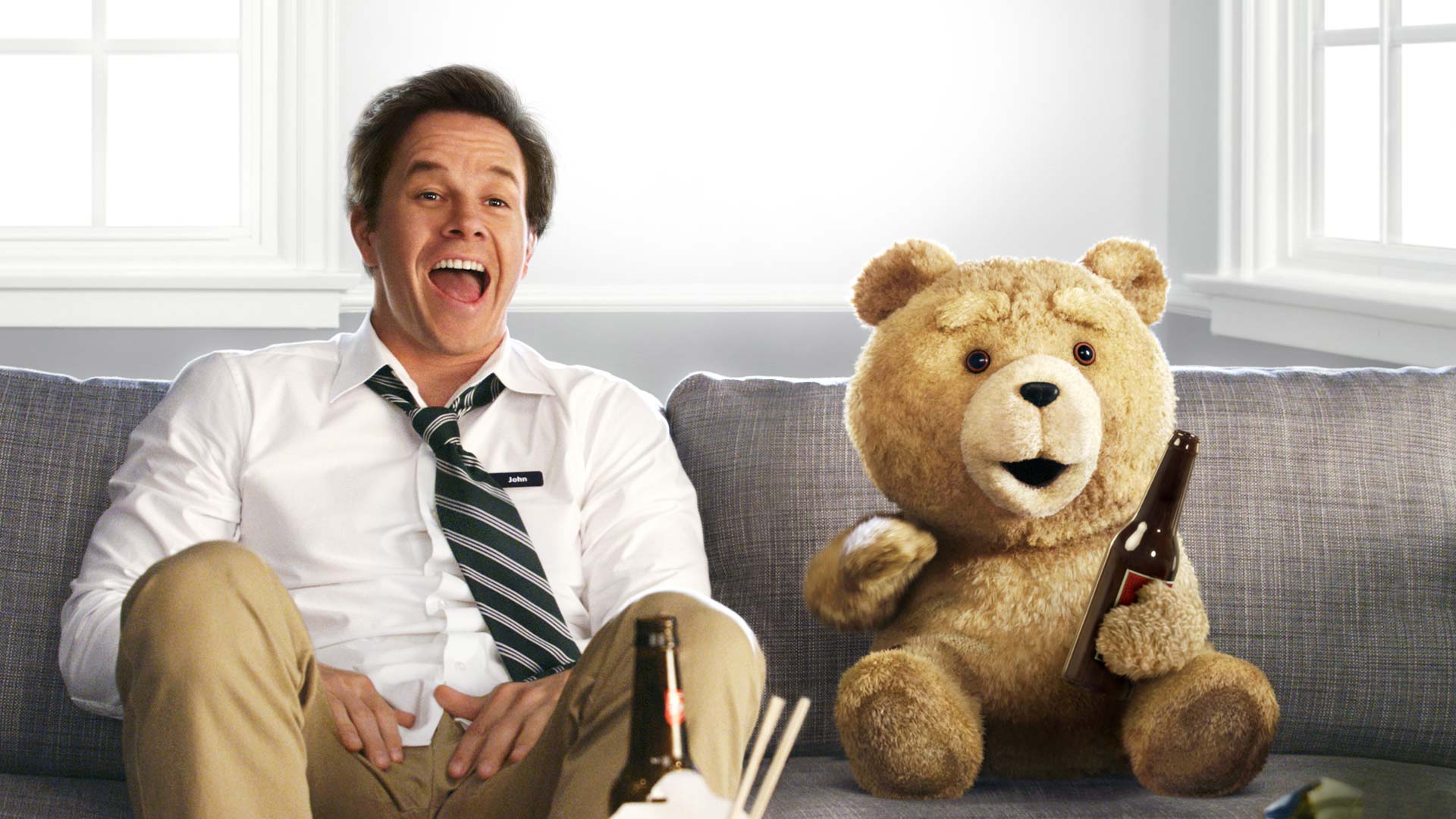 Il sequel animato di Ted ordinato a Peacock, nuove aggiunte al cast di Elle e altre news in breve
