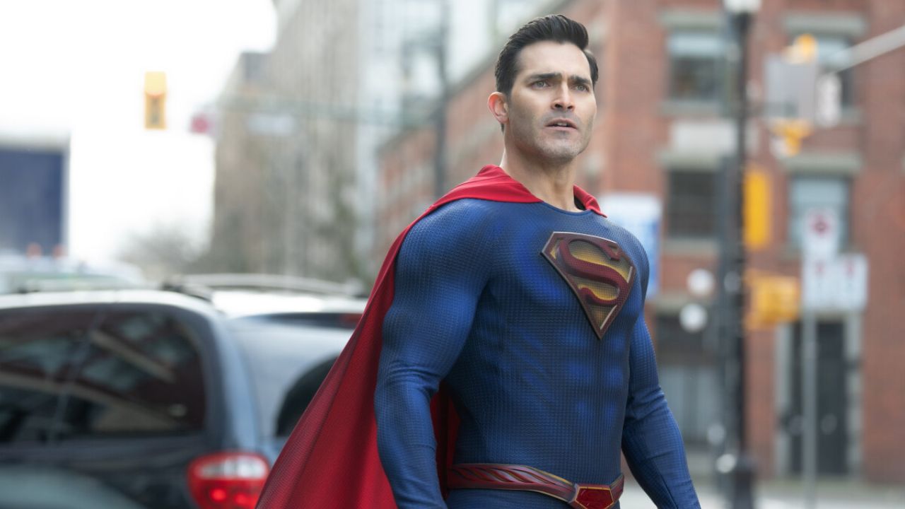 Tyler Hoechlin ammette che in principio il suo Superman ha rischiato la morte dell'Arrowverse
