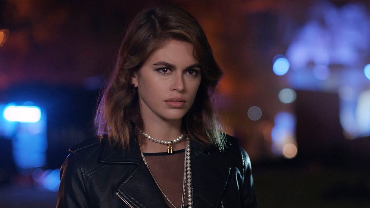 Le schegge di Bret Easton Ellis: Ryan Murphy lavora all'adattamento tv con Kaia Gerber protagonista