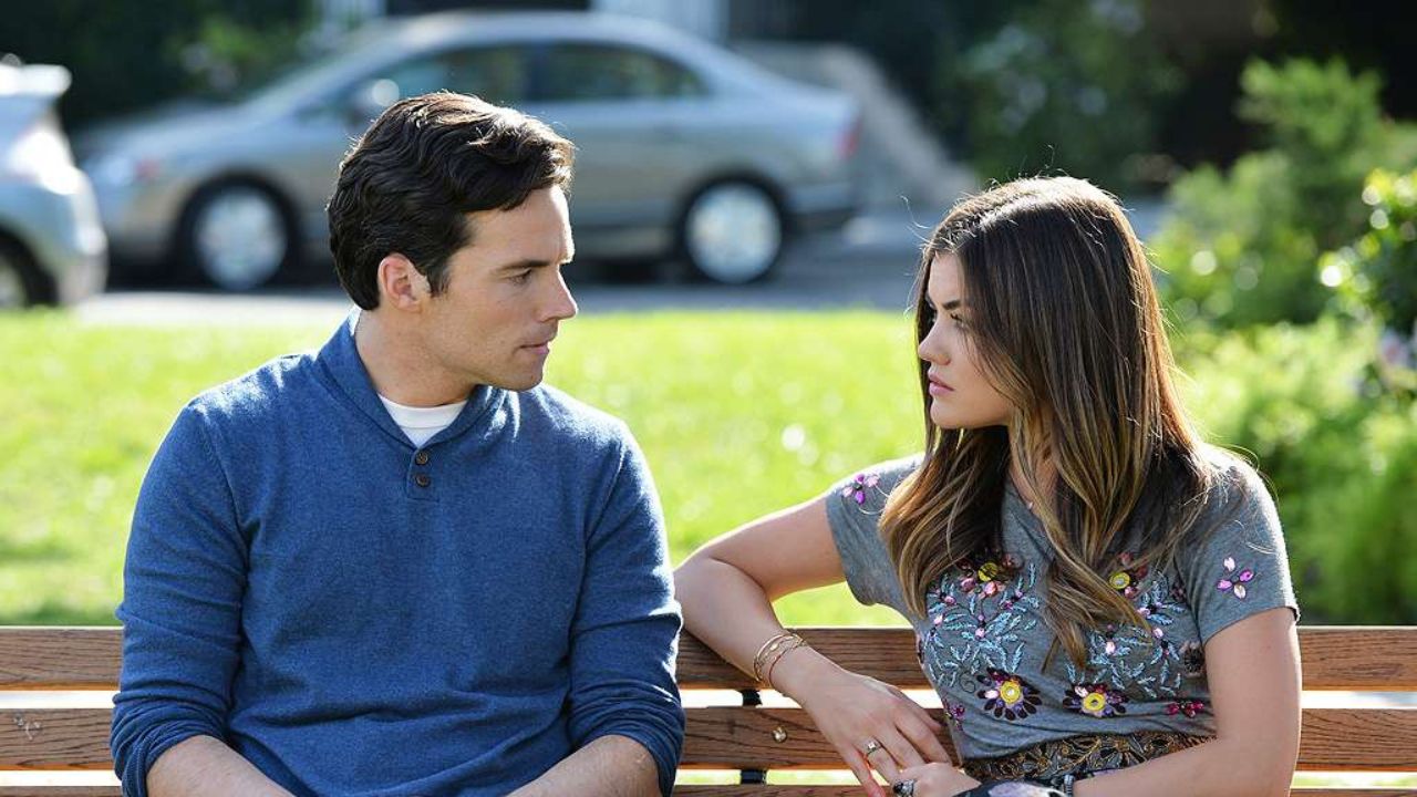 Pretty Little Liars, l’ideatrice sincera sugli Ezria: "Un limite che oggi non oltrepasserei"