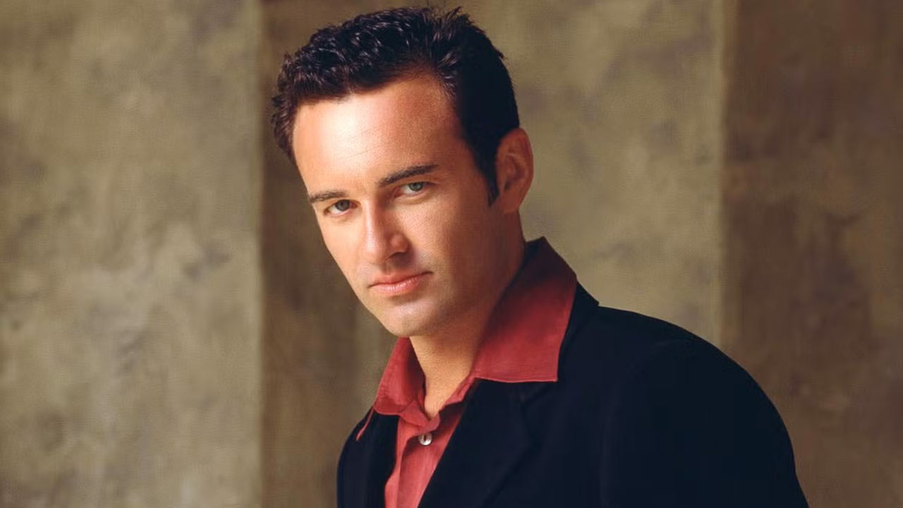 julian mcmahon 232 morto l attore di nip tuck e streghe aveva 56 anni