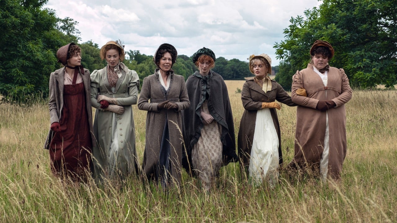 orgoglio e pregiudizio svelati il cast al completo e la prima foto della serie netflix
