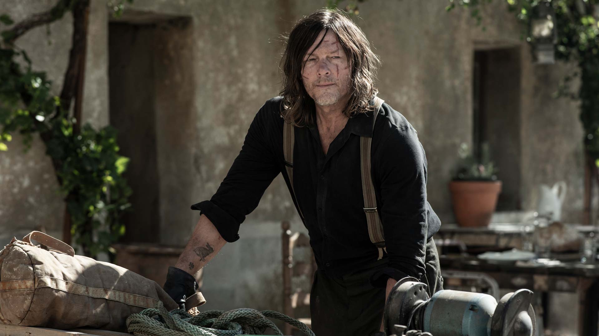 La stagione 3 di The Walking Dead: Daryl Dixon in contemporanea su Sky e NOW: Data e trailer ufficiale italiano