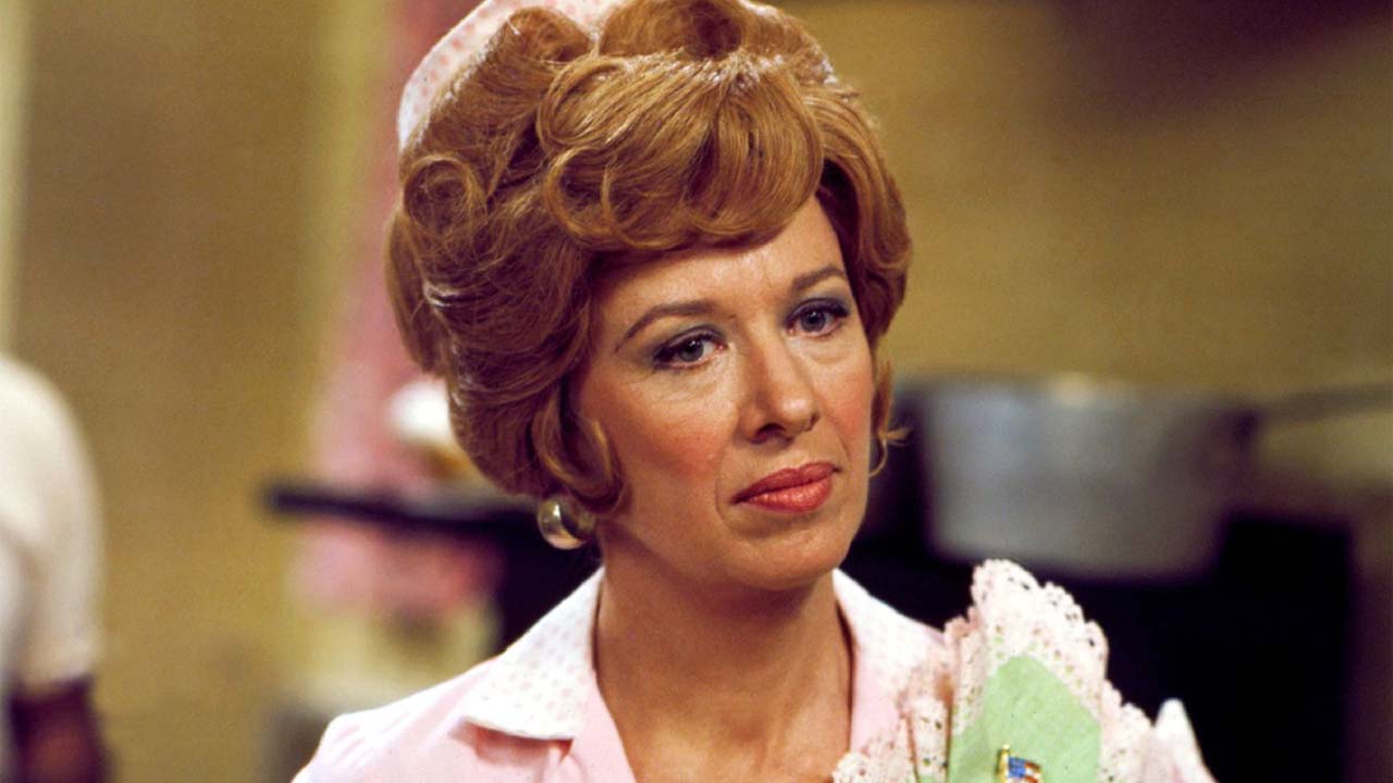 Addio a Polly Holliday: La Flo della sitcom Alice aveva 88 anni