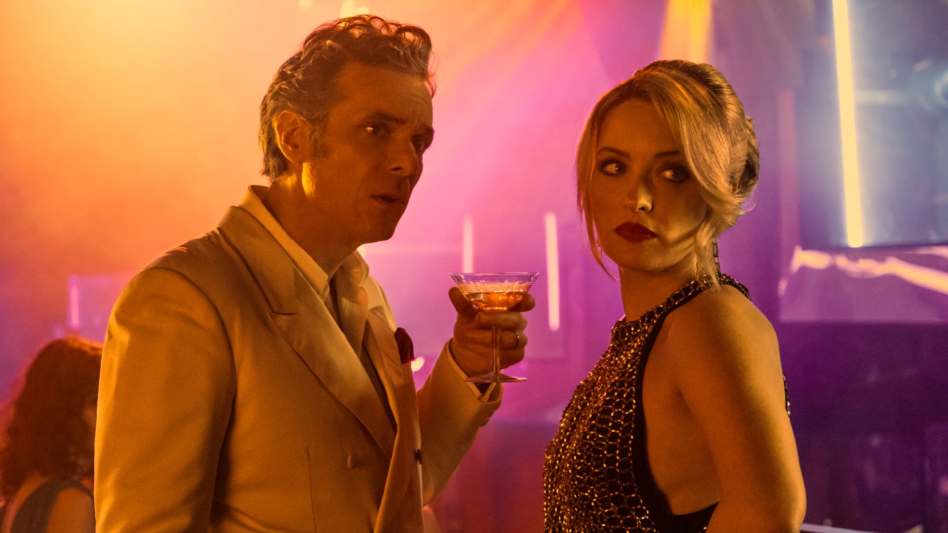 Mrs Playmen: Il trailer ufficiale della serie Netflix con Carolina Crescentini