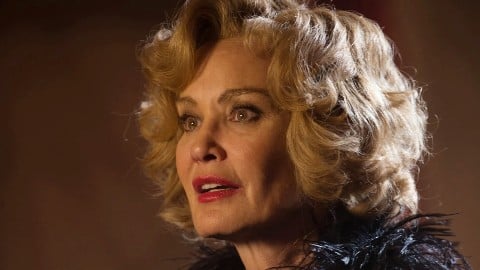 American Horror Story, Jessica Lange torna nella stagione 13 con altri volti noti: ecco il cast!