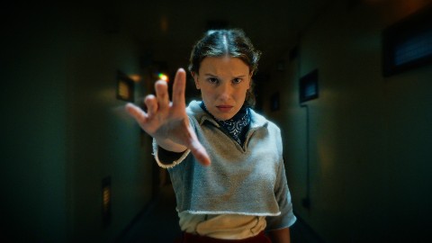 Stranger Things 5 parte da brividi: La recensione del Volume 1 della quinta stagione Stranger Things 5 parte da brividi: La recensione del Volume 1 della quinta stagione