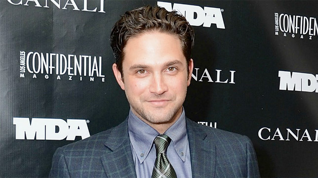 Timeless: Brandon Barash sarà Ernest Hemingway