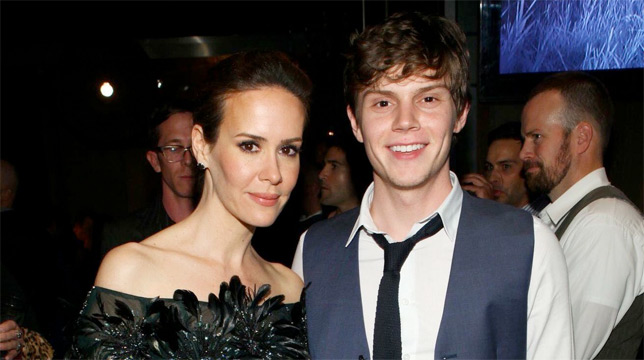 American Horror Story rinnovata per altre due stagioni, Sarah Paulson ed Evan Peters confermati nella 7