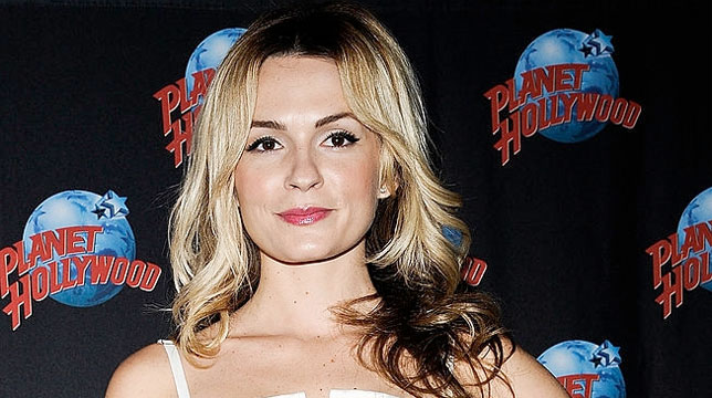 Lindsey Gort nel cast di Titans