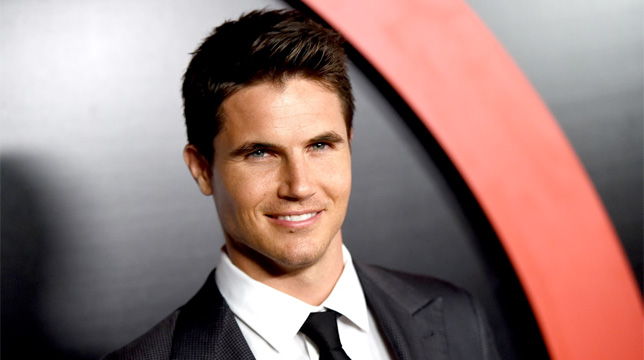 Robbie Amell nel pilota di Upload, Ozark recluta Janet McTeer e altre news in breve