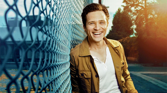 Titans arruola la star di Castle Seamus Dever
