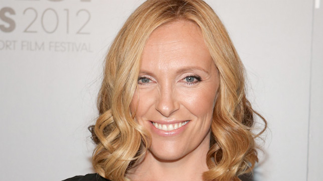 Unbelievable: Toni Collette indaga su un caso di stupro per Netflix