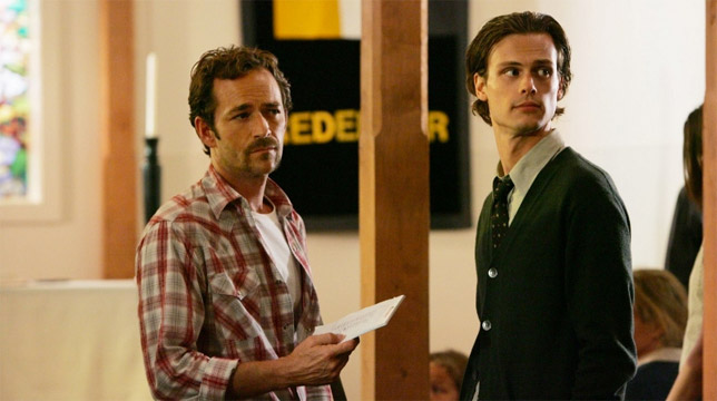 Criminal Minds: Luke Perry torna nell'episodio 300