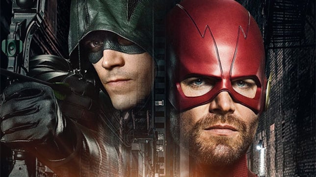 Arrow e Flash si scambiano i ruoli nel poster del nuovo crossover