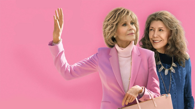 Grace and Frankie: Un uomo nudo, un matrimonio e nuovi interessi nel trailer della stagione 5