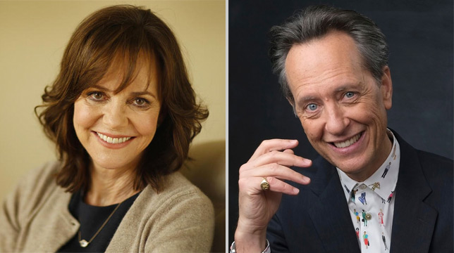 Sally Field e Richard E. Grant nel cast di Dispatches From Elsewhere