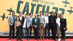 Catch 22: George Clooney, Christopher Abbott, il cast e i registi a Roma per l'anteprima europea della miniserie Sky