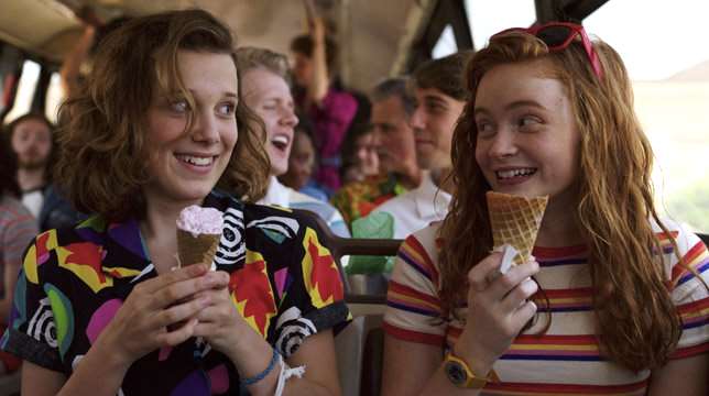Stranger Things 3: Una scena in anteprima e i character poster
