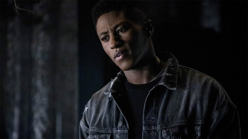 Arrow promuove Joseph David-Jones nella stagione conclusiva