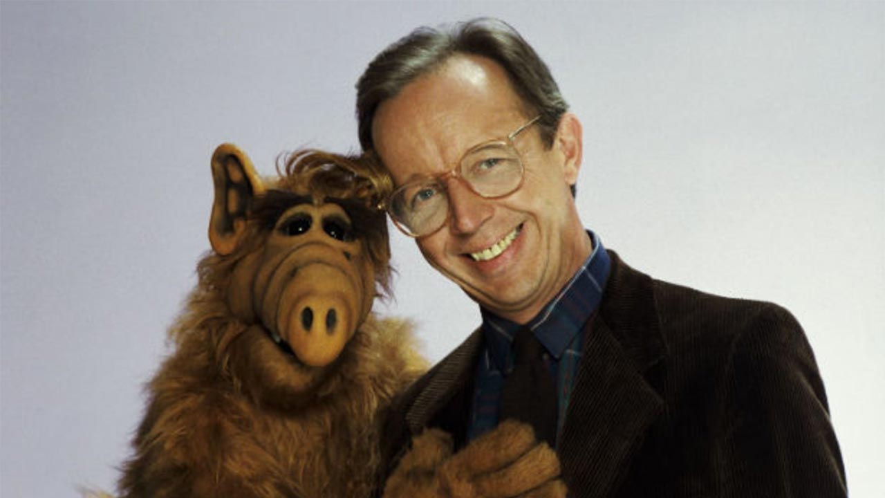 Addio a Max Wright, il "papà" di Alf: L'attore aveva 75 anni